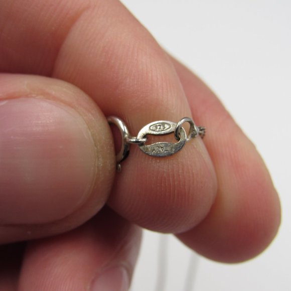 16" Sterling Silver Crystal Starfish Necklace - Picture 4 of 6